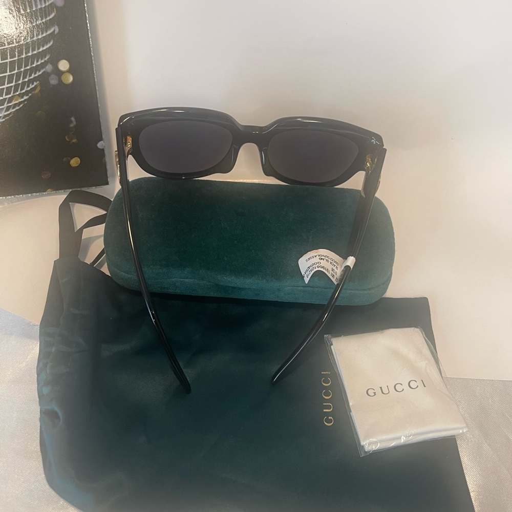 Gucci GG NWT Retail $360 Black Sunglasses Gold Hardware. Full Inclusion - Picture 7 of 13